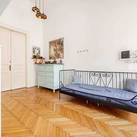 Budapestayz - Jozsef Апартаменты Будапешт